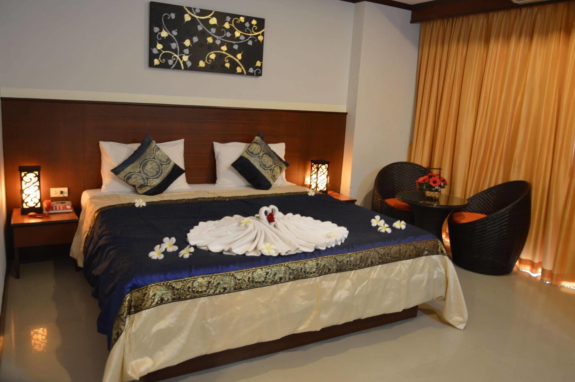 Sharaya Residence Patong Kültér fotó