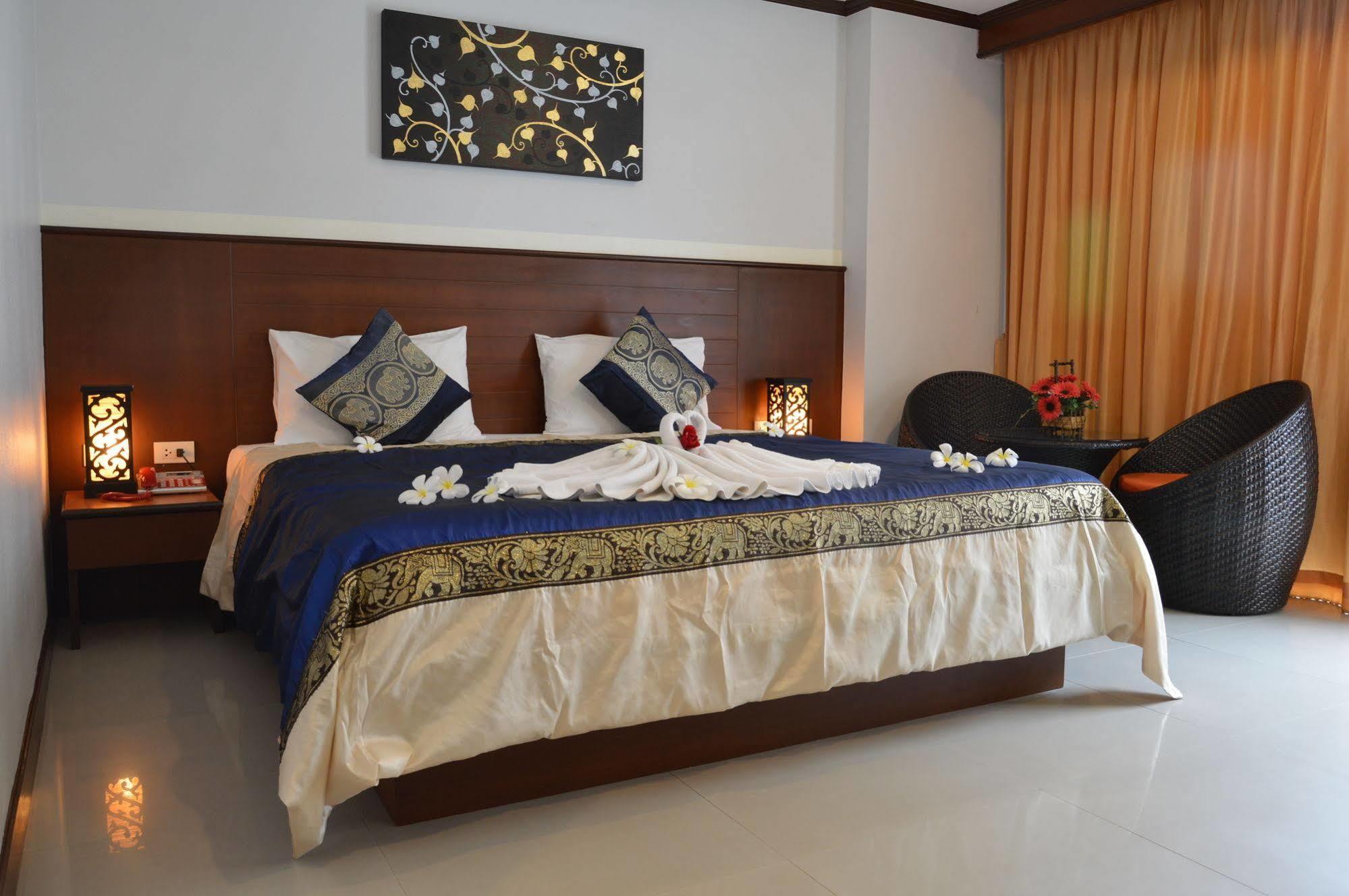 Sharaya Residence Patong Kültér fotó